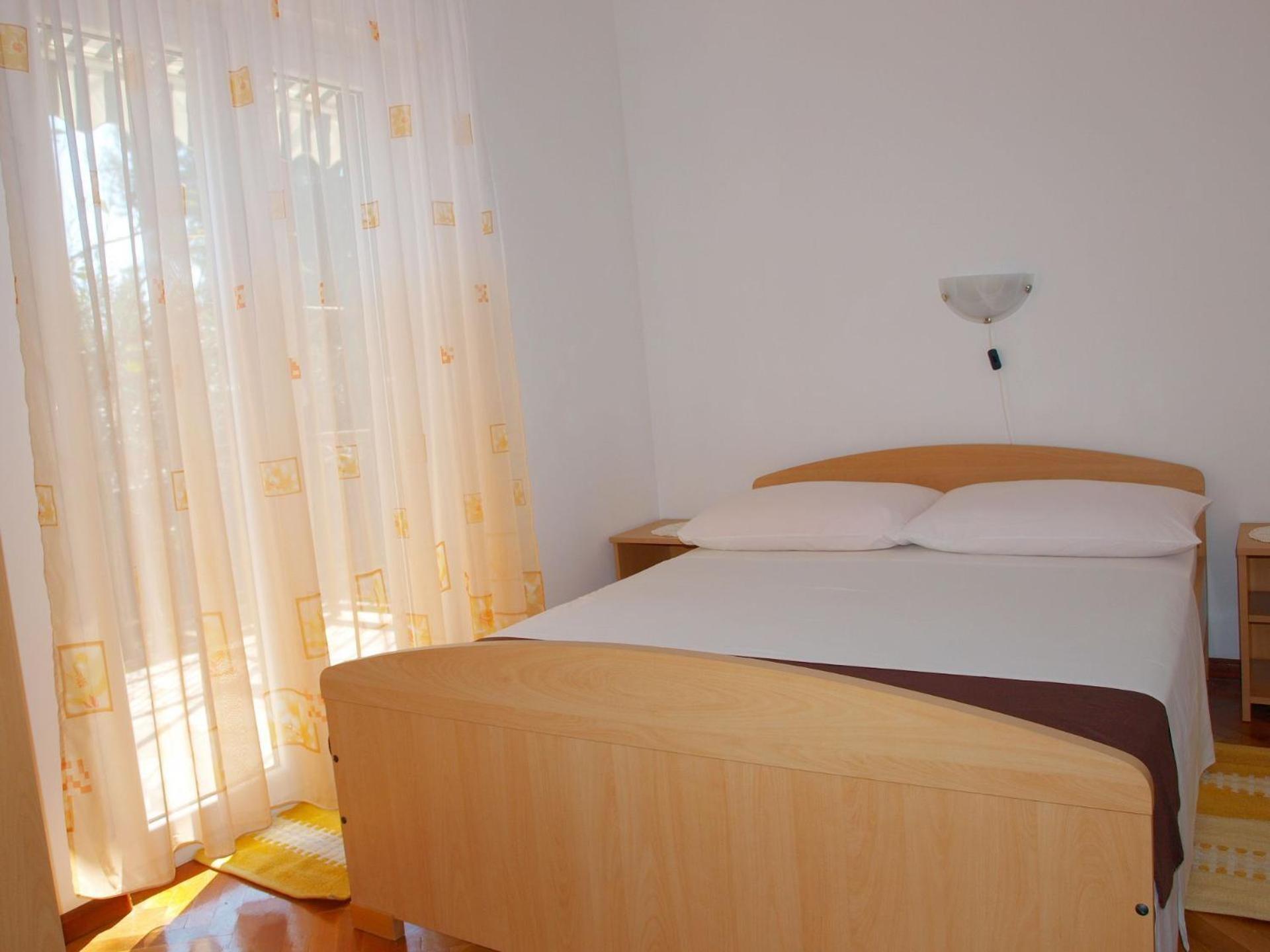 Apartments Mirja - 100M From The Beach & Parking Трогир Екстериор снимка