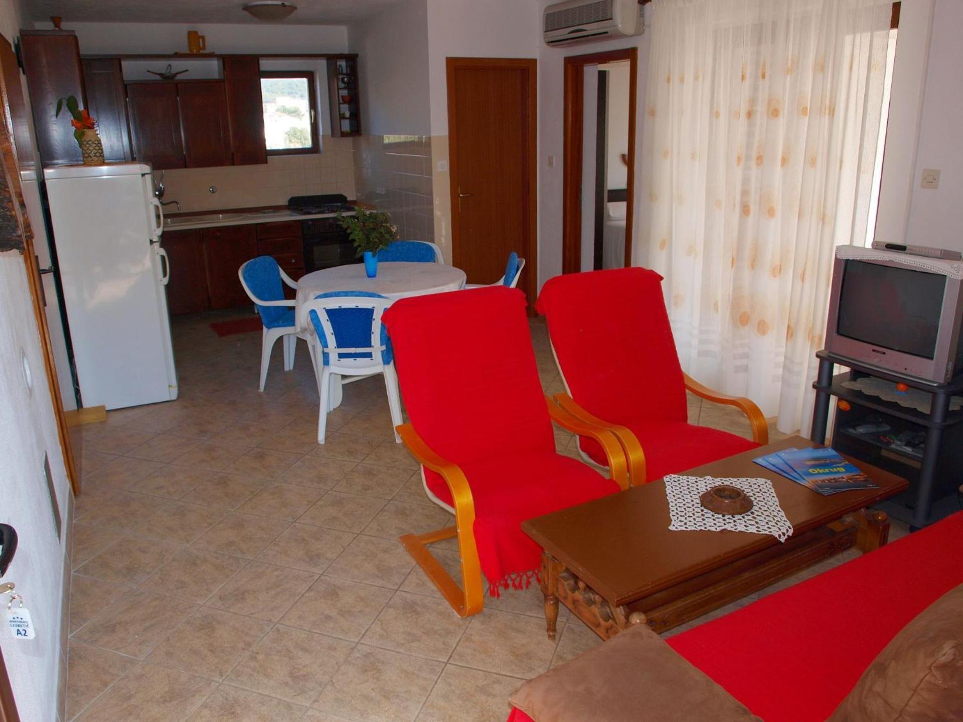 Apartments Mirja - 100M From The Beach & Parking Трогир Екстериор снимка
