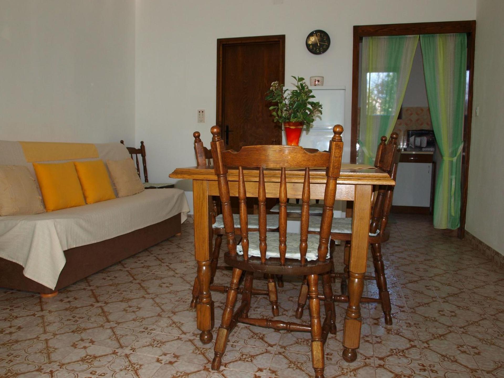 Apartments Mirja - 100M From The Beach & Parking Трогир Екстериор снимка