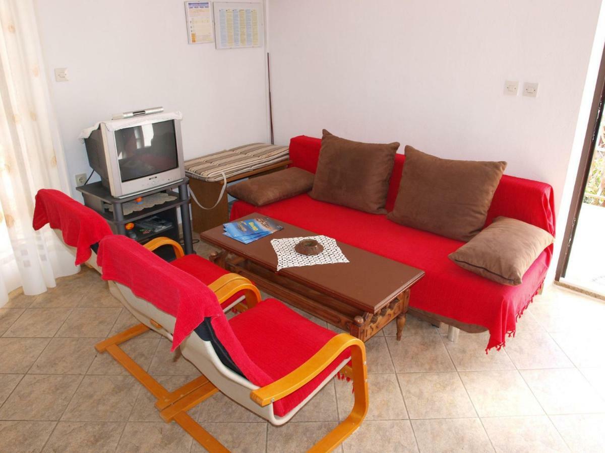 Apartments Mirja - 100M From The Beach & Parking Трогир Екстериор снимка