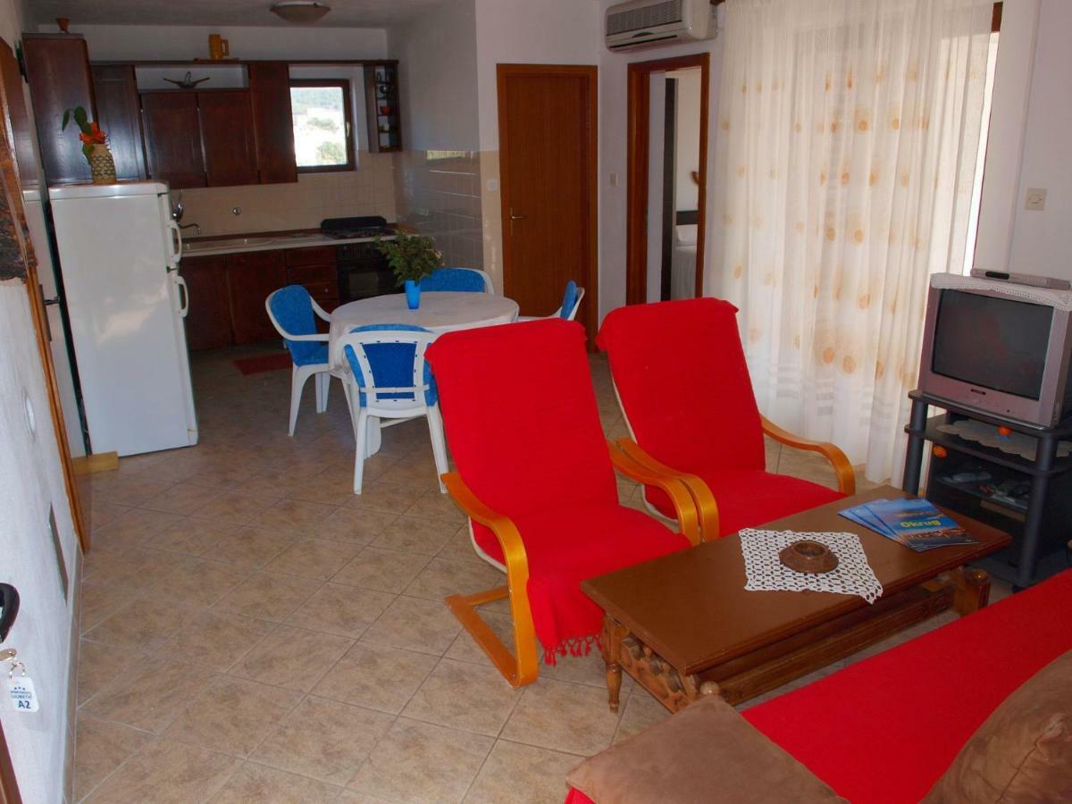 Apartments Mirja - 100M From The Beach & Parking Трогир Екстериор снимка