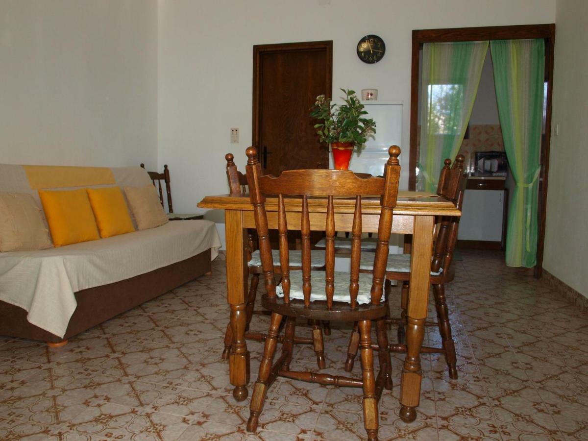 Apartments Mirja - 100M From The Beach & Parking Трогир Екстериор снимка