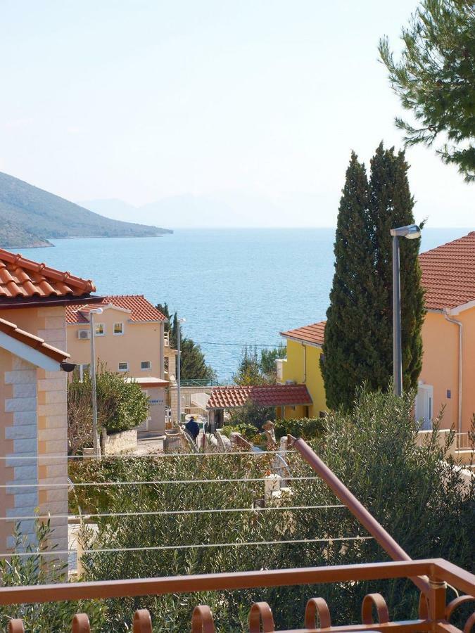 Apartments Mirja - 100M From The Beach & Parking Трогир Екстериор снимка