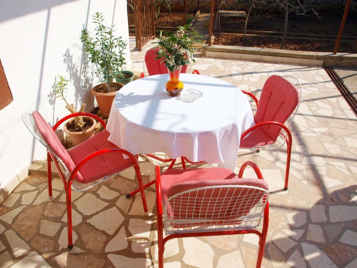 Apartments Mirja - 100M From The Beach & Parking Трогир Екстериор снимка